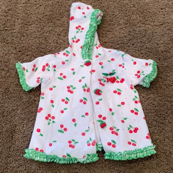 Hooded coverup - Picture 1 of 3